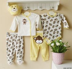 Welcome! www.momandbab.com.ua! Mom Dr, Presents For Girls, Newborn Romper, Girls Summer Outfits, Girls Dresses Summer, Toddler Boy Outfits, Newborn Baby Gifts