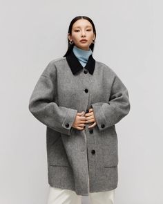 A checkered mid-length coat that is full of fall and winter style.

It has both sweetness and mode, and goes perfectly with any bottoms.

This is a piece that will add impact to your fall and winter styling.
◾️Model
Height/Weight：170cm(66.9in)
Fitting Size：M
◾️Material
cotton　87％
polyester　13％



Size (cm)
Length
Chest
Shoulder
Sleeve Length


S
76
124
62
47


M
77
128
63
48


L
78
132
64
49 Winter Styling, Plaid Coat, Wool Plaid, Strike A Pose, Black Coffee, Winter Style, Height And Weight, Fall And Winter, Model Height