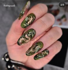 Greenery Nail Art, Nature Nail Designs, Chaotic Nails, Goblincore Nails, Witchy Boho, Witchy Nails, Wood Nails, Her Nails, Funky Nails