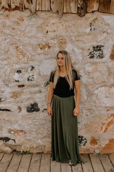 Made with soft, comfy fabric, this flowing A-line skirt is perfect for all occasions. Dress it up or down as the occasion calls for. Modest Skirts, Style Expert, Easy Wear, Swing Dress, Charcoal Grey, A Line Skirts, Jacket Dress, Maxi Skirt, Womens Skirt