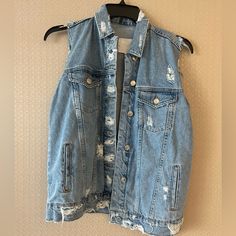 Never Worn Summer Button-up Washed Blue Denim Vest, Casual Washed Blue Button-up Denim Vest, Zara Button-up Denim Jacket With Button Closure, Distressed Denim Blue Button-up Outerwear, Washed Blue Button-up Denim Vest With Pockets, Jean Vest, Zara Jeans, Zara Jackets, Zara