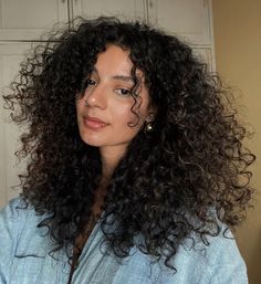 3b Curly Layers, Curly Haircut 3b, Long Hair Curly, Mixed Curly Hair, Red Hair Inspo, Big Curly Hair, Beautiful Curly Hair, Curly Hair Women, Curly Hair Inspiration