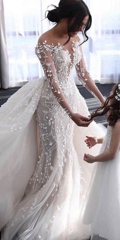 Long Sleeve Wedding Dresses, Sleeve Wedding Dresses, Long Sleeve Wedding Gowns, Wedding Gowns With Sleeves, Wedding Dress Guide, Fancy Wedding Dresses, Couture Wedding Gowns, Ceremony Dresses, Dress Guide