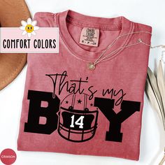 Football Center Mom Shirts, Football Game Day Shirts, Football Tshirts Designs, Sports Mom Shirts Ideas, Cricut Football Shirts Design, Football Mama Shirts, Football Shirts Vinyl, Football Shirts Ideas, Family Football Shirts