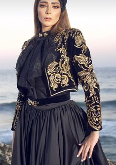 Hijabi Fashion Winter, Algeria Culture, Algerian Clothing, Mode Abaya, Classy Dress Outfits, Hijabi Fashion, Fantasy Clothing, Classy Dress