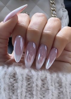 France Nails Style, France Nails, French Nails With Chrome, Ombre Chrome Nails, Acrylic Nails Almond Shape, Multicolored Nails, Minimal Nails, Casual Nails