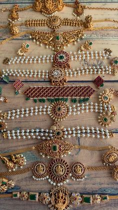 Indian Ornaments, Wedding Jewellery Designs, Bridal Jewelry Sets Brides, Indian Wedding Jewelry Sets, Bridal Necklace Designs, Fancy Jewelry Necklace, Choker Designs