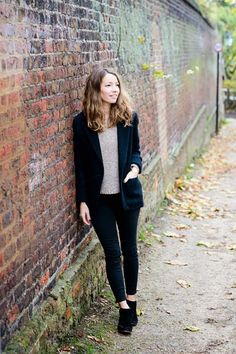 Rainy London, Courtney Adamo, Beauty Uniforms, Blazer Sweater, Taupe Sweater, Cup Of Jo, Four Kids, Mama Style, Autumn Outfit