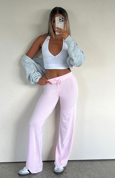 The Something I'm Missing Pants Baby Pink. Head online and shop this season's latest styles at White Fox. Express delivery and AfterPay available. Fox Pants, Pink Head, White Fox Boutique, White Fox, Maxi Dress Party, New Tops, White Pants, Swimwear Accessories, Cropped Leggings