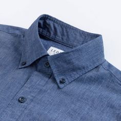 Stay cool and comfortable this summer in the Barretto Cotton Linen. Crafted from a unique blend of 70% cotton and 30% linen, woven in Spain, this shirt is incredibly soft and comfortable to wear, even on the warmest of days. With a casual wash for a worn-in feel, this shirt looks fresh and will only get softer with tim Athletic Build, Linen Short, Custom Shorts, The Navy, Custom Shirt, Collar Designs, Casual Attire, Chino Shorts, Stay Cool