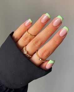 Nail Short, Green Acrylic Nails, Green Nail Designs, French Tip Acrylic Nails, Her Nails, Cute Gel Nails, Designs Nail, Nail Swag, Acrylic Nails Coffin Short