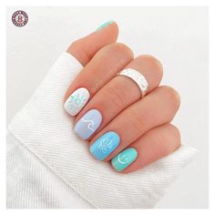 Turtle Nails Design Simple, Short Beach Nails Vacation, Ocean Wave Nail Design, Trendy Nails Ideas For Summer, Simple Beach Nails, Short Beach Nails, Blue Beach Nails, Vacation Manicure, Beach Gel Nails