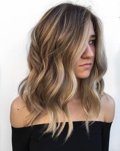 Ways To Change Your Hair, Medium Balayage Hair, Balayage Hair Lob, Balayage Hair Blonde Medium, Hair Caramel, Brunette Hair Cuts, Underlights Hair, Balayage Blond, Look Festival