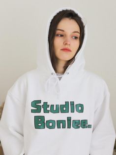 BONIEE is a clothing brand that seeks to capture daily life in goods with the slogan ‘stories are melted in our goods’.- Cute block typo graphic printing on the front- Soft touch cotton used hoodie- Great to match with any types of bottom- Comfortable to wear Sporty White Hoodie With Text Print, White Cotton Hoodie With Lettering, White Hoodie, Hoodie Top, Daily Life, Clothing Brand, Top Outfits, Clothes For Women, How To Wear