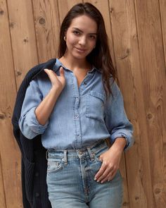 Knee Length Cardigan, Basic Wardrobe Essentials, Oversized Pockets, Jeans And Wedges, Elegant Fall, Work Looks, Chambray Shirt, Menswear Inspired, Trendy Clothes For Women