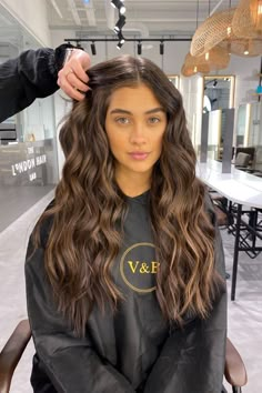 Highlighted Brunette hair in London salon Glossy Brunette Balayage, Natural Balayage Hair Brunette, Brunette Hair Before And After, Hair Extensions Long Brown, Brown Extensions Before And After, Lifted Brown Hair, Long Brown Hair With Extensions, Virgin Brunette Hair, Extensions Hair Brown