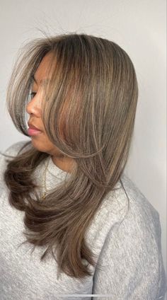 Bob Hair Color, Black Hair Balayage, Brown Hair Dye, Hairstyles For Layered Hair, Hair Magazine, Honey Blonde Hair, Hair Flip, Natural Hair Tips