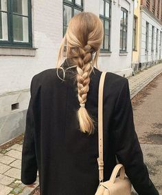 French Braid Ponytail, Side French Braids, Messy Braids, Side Hairstyles, Back View, Braided Ponytail