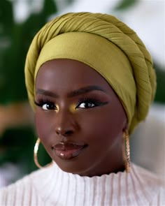 Mother Hekate, Hermit Mode, Headscarf Ideas, Headband Hijab, Headwrap Hairstyles, Cabello Afro Natural, African Hair Wrap, Head Wrap Styles, Hair Wrap Scarf