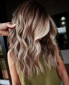 Sun-Kissed Dirty Blonde Balayage Hair Dirty Blonde Balayage On Brown Hair, Balyage Long Hair Dirty Blond, Teddy Bear Blonde Balayage, Dirty Blonde Balayage Hair, Baby Highlights Blonde, Scattered Highlights, Natural Highlights For Dirty Blonde Hair, Biscuit Blonde Hair, Dirty Blonde Balayage