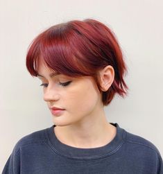 24 Straight Hairstyles Packed With Volume And Texture Long Pixie With Curtain Bangs, Shag Curtain Bangs, Haircut Trend 2023, Hair Dye Color Ideas, Winter Haircuts, Haircut 2023, Short Hair Images, Straight Hair Cuts, Trend 2023