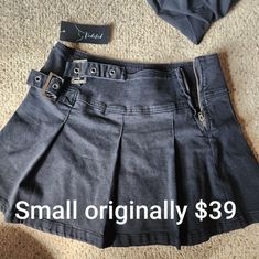 Womens Size Small Black Pleated Size Small With Super Denim Stretch Material. Brand New Out Of Package For Picture Only Originally $39 Online Sell Brand New Amazon Clothing For Half Original Online Price Besides Just Few Of Kids And Own! Tons And Tons Of New Swim And Dresses(Every Occasion) And Lots Of Perfect Comfy Fit Leggings Some Brands I Never Knew Existed!! I Make 5 Posts Daily And Offer Same Day Shipping In Cute Packaging And Free Small Gift. If You Spend $40 On Page I Offer Free Clothing Amazon Clothes, Stretch Skirt, Brand Me, Cute Packaging, Comfy Fits, Selling Online, Workout Leggings, Free Clothes, Clothing Items