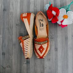 Mexico Summer Outfits, Shell Necklace Diy, Mexican Things, Mexico Summer, Custom Kicks, Mexican Party