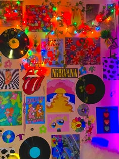 indie, kidcore, decor, records, music, wall decor, lights Indie Decor Bedroom, Kidcore Bedroom Decor, Indie Decorations, Indie Wall Painting, Kidcore Bedroom Ideas, Indie Wall Collage Ideas, Kidcore House