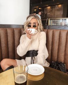 12.9k Likes, 296 Comments - Delaney (@delaneychilds) on Instagram: “Cozy season doin cozy things 🐻 // Wearing @misslolaofficial use code Delaney for 30% off!…” Delaney Childs, Love The Rain, Cozy Things, Comfy Casual Outfits, Rich Girl Lifestyle, Cozy Season, Cute Fall Outfits, Pinterest Fashion, Outfit Inspo Fall