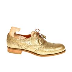 WOMEN'S OXFORDS SHOES IN GOLD PYTHON Luxury Goodyear Welted Round Toe Oxfords, Luxury Goodyear Welted Oxfords With Round Toe, Elegant Oxford Shoes With Leather Sole And Round Toe, Elegant Leather Sole Oxford With Round Toe, Elegant Oxford With Leather Sole And Round Toe, Lace-up Oxfords With Leather Sole For Galas, Oxford Loafers With Almond Toe And Rubber Sole, Luxury Brogue Lace-up Oxfords, Luxury Lace-up Oxfords With Brogue Detailing