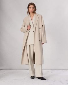 The Thea. Our longline coat is cut with a relaxed silhouette with substantial notched lapels in an Italian double-faced wool-blend. Oatmeal XXS Cream Coat, Longline Coat, Wool Blend Coat, Athletic Fits, Rag & Bone, Denim Dress, Wool Blend, Oatmeal, Coats Jackets