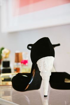 Chic Peek: Cupcakes and Cashmere's Emily Schuman Invites Us Into Her Home. Works of art! Chanel Things, Sperry Shoes For Women, Cheap Shoes For Women, Shoes Heels Prom, Chanel Heels, Styling Tricks, Shoe Sketches, Shoes Quotes