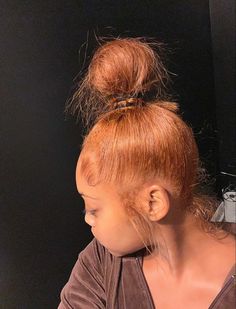 Adore Spiced Amber Hair Color, Honey Brown Dyed Hair, Honey Brown And Pink Hair, Ginger Feed In Braids, Cute Colors To Dye Your Hair, Colors To Dye Hair, Natural Hair Claw Clip, Dyed Hair Short Hair, Ginger Hair Natural