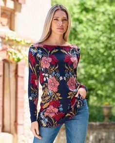 Let your style bloom as you slip into this botanical beauty. Our Floral Vines Boatneck Sweater Tunic is an effortless blend of artistry and comfort, featuring an autumnal floral motif that covers the soft viscose fabric with eye-catching symmetry. | Boston Proper - Floral Vines Boatneck Tunic Sweater - XS Denim Jean Dress, Cozy Tops, Shoes For Leggings, Basic Sweaters, Sweater Layering, Sweater Tunic, Embellished Denim, Travel Dress, Botanical Beauty