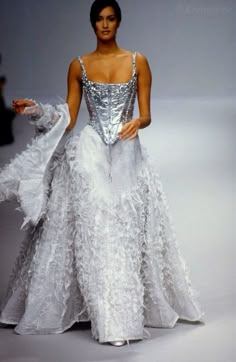 Ines Rivero, Yasmeen Ghauri, Vintage Runway, Runway Dresses, Vestidos Vintage, Gala Dresses