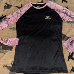 Pink Camo Mossy Oak Dry Fit Women’s Size Medium Never Worn Brand New With Tags Mossy Oak, Pink Camo, Camo, Long Sleeve Tees, Brand New, Womens Tops, Tops & Tees, Long Sleeve, Pink