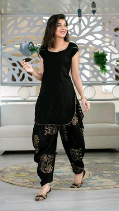 Black Patiala suit Black Patiala Suit, Shaurya Sanadhya, डिजाइनर कपड़े, Patiala Suit Designs, Long Dress Design