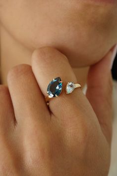 DSC02135.JPG Toi Et Moi Sapphire Ring, Toi Et Moi Ring Sapphire, 2 Stone Engagement Ring, Secret Rings, Blue Topaz Engagement Ring, Topaz Engagement Ring, Blue Topaz Stone, Dream Engagement, Dream Engagement Rings