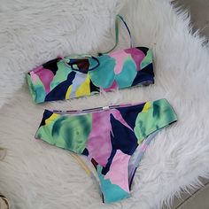 Very Beautiful Bikini Size Is M Please View All Pictures And Zoom It Purple Tropical Swimwear For Poolside, Tropical Purple Swimwear For Pool, Purple Summer Tankini For Pool, Purple Swimwear For Spring, Purple Tankini For Pool In Summer, Purple Swimwear For Poolside In Spring, Purple Swimwear For Spring Poolside, Purple Tankini For Summer Pool, Spring Purple Tankini For Swimming