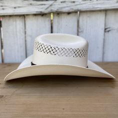 Price INCLUDES taxes and SHIPPING anywhere in the United States!
The 30X Randa Roper Vented hat from Tombstone Hats, in the classic Roper shape, is a functional and stylish piece. With ventilation around the crown, this hat is ideal for everyday use, providing comfort and coolness. Its 4 1/2" brim and 4 1/4" crown make this hat, made in Mexico, a durable and attractive option for the lover of ranch life.
Description of the Hat:
Style: 30X Randa Roper Vented
Brand: Tombstone Hats
Brim: 4 1/2"
Cro Hats Cowboy, The Lover, Hat Style, Ranch Life, Tombstone, Cowboy Hat, Western Wear, The Crown, Cowboy Hats