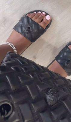 @toptierfem Slides Outfit, Pretty Sandals, Shoes Heels Classy, Cute Slippers, Sandals Outfit, Girly Bags