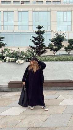 Balck slip dress hoodie, cap celine Dress Hoodie, Plus Size Looks, Black Plus Size, Body Confidence, Total Black, Autumn 2024, Lifestyle Travel, Travel Lifestyle, Hoodie Dress