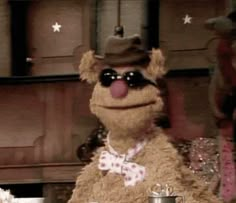 Muppets Profile Pic, Fozzie Bear Aesthetic, Unique Spotify Playlist Covers, Muppet Reaction Pics, Muppets Christmas Wallpaper, Muppets Pfp, Icons For Spotify Playlist, Muppet Pfp, The Muppets Aesthetic