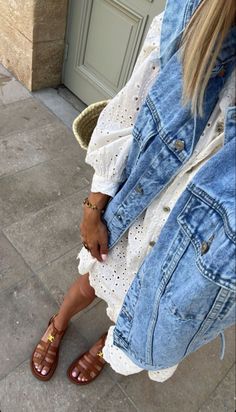 Alt Summer Outfits, Woman Streetwear, Look Hippie Chic, Summer Beach Outfit, Mode Vintage, Outfits Aesthetic, Mode Inspiration, Spring Summer Outfits