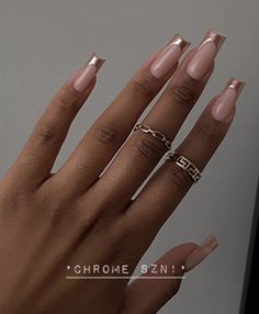 Square Natural Nail Designs, Nails Corporate, Elegant Nail Designs Classy Beautiful, Nails For Brown Skin Tone, Nail Inspo Black Women, Classy Elegant Nails, Nails For Black Women, Acrylic Nail Designs Classy, Flare Nails