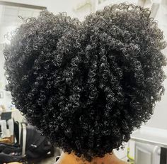 Cabello Afro Natural, Afro Natural, Natural Hair Cuts, Instagram Heart, Natural Afro Hairstyles, Beautiful Natural Hair, Pelo Afro, Texturizer On Natural Hair, Heart Hair