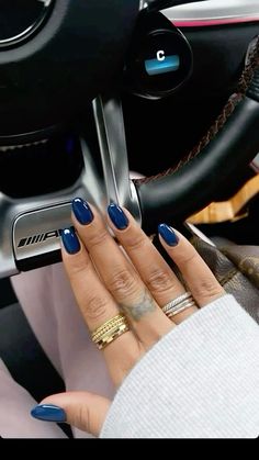 Simple Almond Dip Nails, Shellac Nail Inspiration, Fall Color Nails Dip, Light Nails Colors, Round Nails Colors, Gel Shellac Nails Summer, Nail Inspo Fall Almond, Dip Nail Ideas Blue, Nail Ideas Plain Colors