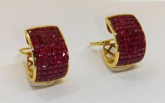 Luxury Hallmarked Ruby Earrings, Designer Formal Gemstone Earrings, Designer Red Earrings For Formal Occasions, Formal Yellow Gold Ruby Earrings, Formal Ruby Yellow Gold Earrings, Formal Ruby Earrings In Yellow Gold, Designer Gemstone Earrings For Formal Occasions, Ruby Earrings, Earrings Set