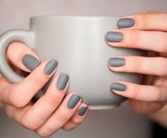 Manicure Natural, Grey Matte Nails, Grey Nail, Grey Nail Polish, Chic Nail Designs, Nail Polish Hacks, Unghie Nail Art, Fun Nail Colors, Matte Nail Polish