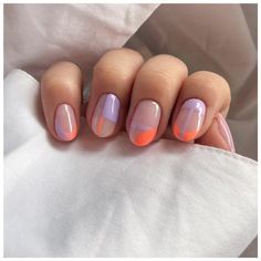 Nail Art Gel Mani Nail Art, Short Minimalist Nail Designs, Manicure Minimal, Minimalistic Nail Designs, Minimalistic Nail Art, Nails Drawing, Minimal Nail Art, Nails Heart